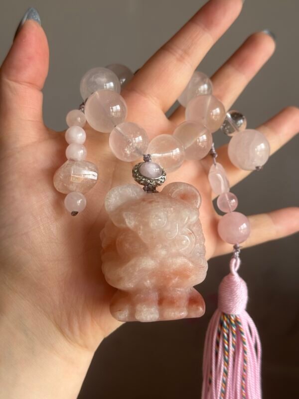 Peach Lion with holder