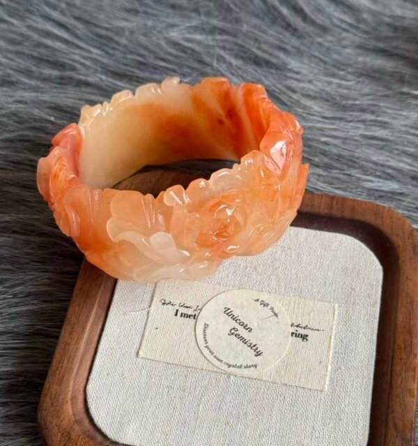 Handcrafted Flower Jade Bangle